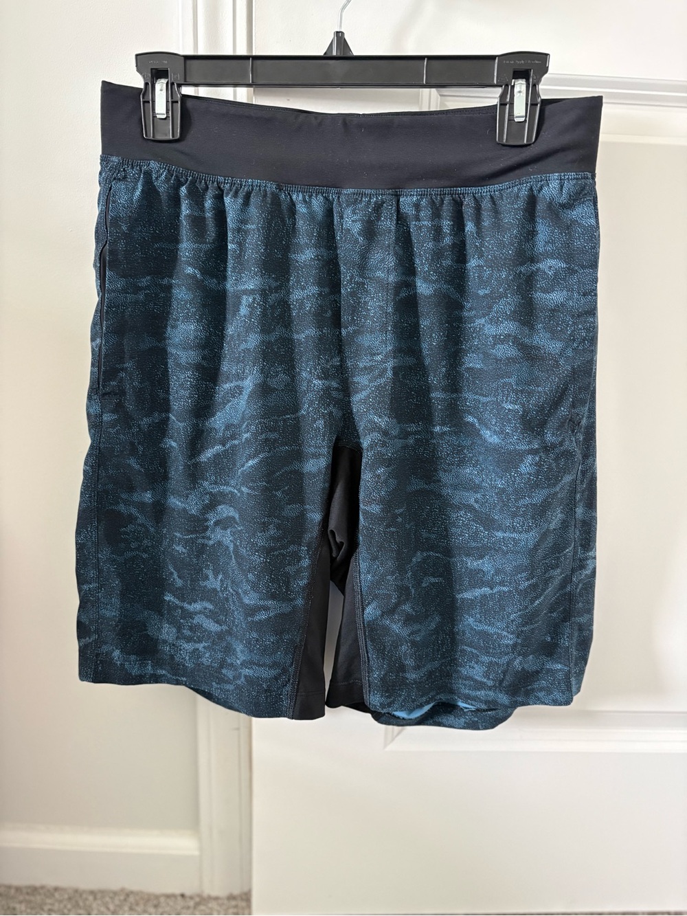 lululemon athletica Men's Athletic Shorts in Teal Blue and Black